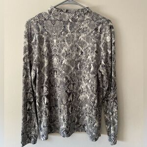 Ann Taylor Factory Gray Snake Print Mock Neck Long Sleeve Top | Size Large NWOT